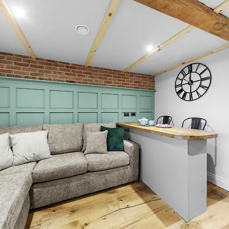 Tilly's Cosy Retreats - Castle Knaresborough